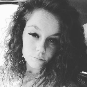 Meet your Posher, Hali